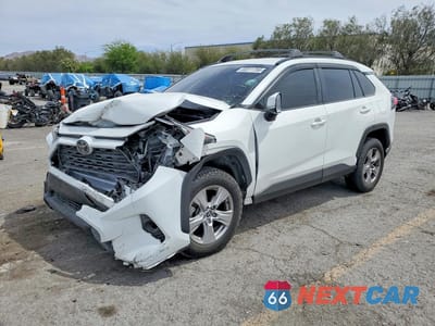 2020 TOYOTA RAV4 XLE JTMW1RFV8LD056277 - główne zdjęcie licytacji z USA - miniatura