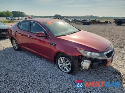 Czwarte zdjęcie samochodu z boku: 2012 KIA OPTIMA LX VIN:5XXGM4A75CG078539 - miniatura
