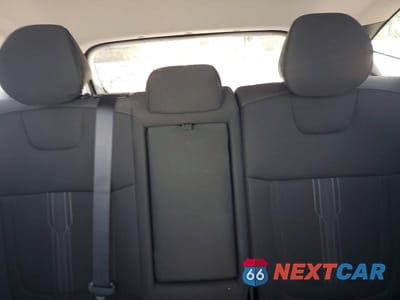 Zdjęcie 10 z 13 samochodu: 2023 HYUNDAI TUCSON SEL VIN:5NMJBCAE3PH268996 - miniatura