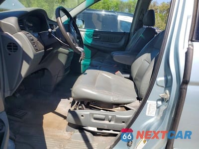 Zdjęcie 7 z 13 samochodu: 2004 HONDA ODYSSEY EXL VIN:5FNRL18004B135155 - miniatura