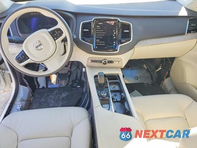 Zdjęcie 8 z 13 samochodu: 2025 VOLVO XC90 PLUS VIN:YV4H60PE2S1331658 - miniatura