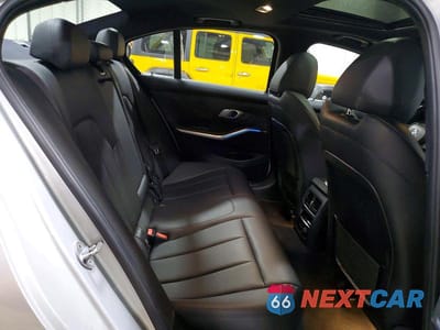 Zdjęcie 10 z 12 samochodu: 2019 BMW 330XI VIN:WBA5R7C57KAJ86819 - miniatura