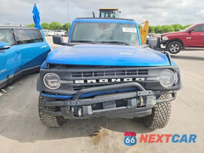 Piąte zdjęcie samochodu w środku: 2023 FORD BRONCO BASE VIN:1FMEE5DH9PLB63156 - miniatura