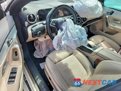 Zdjęcie 8 z 11 samochodu: 2020 MERCEDES-BENZ CLA 250 VIN:WDD5J4GB9LN062642 - miniatura