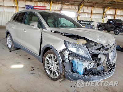 Czwarte zdjęcie samochodu z boku: 2015 LINCOLN TOWNHOUSE MKC VIN:5LMCJ1A90FUJ23756 - miniatura