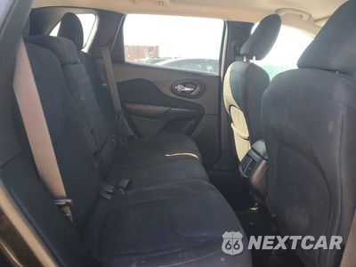 Zdjęcie 11 z 13 samochodu: 2015 JEEP CHEROKEE LATITUDE VIN:1C4PJLCBXFW741837 - miniatura
