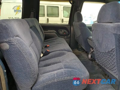 Zdjęcie 11 z 13 samochodu: 1998 CHEVROLET SUBURBAN C1500 VIN:1GNEC16R5WJ361307 - miniatura