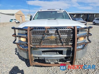 Piąte zdjęcie samochodu w środku: 2016 CHEVROLET SILVERADO K3500 VIN:1GC4KYCG6GF106110 - miniatura