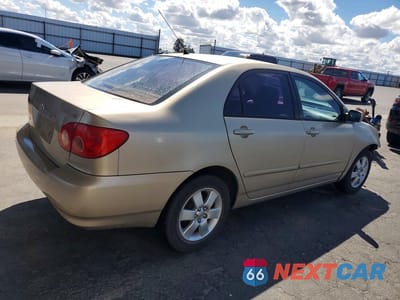 Trzecie zdjęcie samochodu z tyłu: 2005 TOYOTA COROLLA LE VIN:1NXBR32E95Z393730 - miniatura