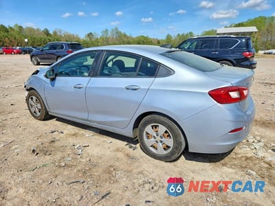 Drugie zdjęcie samochodu z przodu: 2018 CHEVROLET CRUZE LS VIN:1G1BC5SM3J7197860 - miniatura