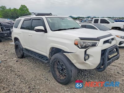 Czwarte zdjęcie samochodu z boku: 2014 TOYOTA 4RUNNER SR5 PREMIUM VIN:JTEBU5JR6E5174877 - miniatura