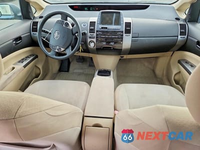 Zdjęcie 8 z 12 samochodu: 2004 TOYOTA PRIUS BASE VIN:JTDKB20U940036969 - miniatura