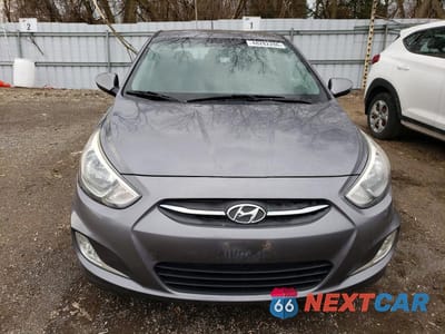 Piąte zdjęcie samochodu w środku: 2016 HYUNDAI ACCENT SE VIN:KMHCT5AE4GU256104 - miniatura