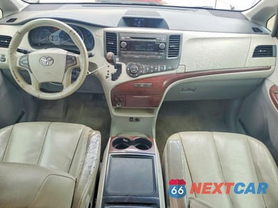 Zdjęcie 8 z 13 samochodu: 2013 TOYOTA SIENNA XLE 8-PASSENGER VIN:5TDYK3DC5DS323062 - miniatura