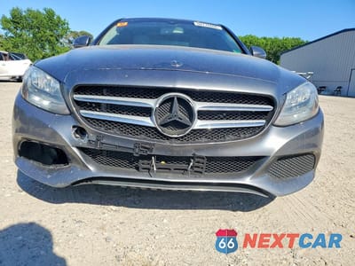 Piąte zdjęcie samochodu w środku: 2018 MERCEDES-BENZ C 300 VIN:WDDWF4JB7JR361731 - miniatura