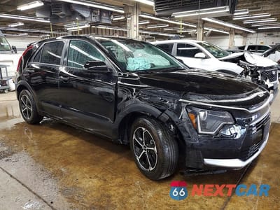 Czwarte zdjęcie samochodu z boku: 2026 KIA NIRO LX VIN:KNDCP3LE1T5319688 - miniatura