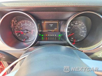 Zdjęcie 9 z 12 samochodu: 2015 FORD MUSTANG VIN:1FATP8UH0F5352858 - miniatura