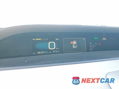 Zdjęcie 9 z 12 samochodu: 2016 TOYOTA PRIUS THREE VIN:JTDKARFU4G3510283 - miniatura