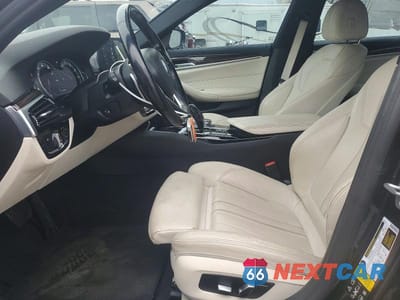 Zdjęcie 7 z 11 samochodu: 2017 BMW 540 XI VIN:WBAJE7C30HG479248 - miniatura