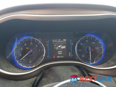 Zdjęcie 9 z 13 samochodu: 2017 CHRYSLER PACIFICA TOURING L VIN:2C4RC1BG5HR543912 - miniatura
