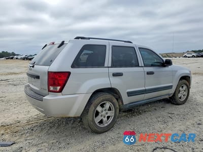 Trzecie zdjęcie samochodu z tyłu: 2005 JEEP GRAND CHEROKEE LAREDO VIN:1J4GR48K25C690058 - miniatura