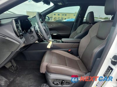 Zdjęcie 7 z 12 samochodu: 2023 LEXUS RX 350 LUXURY VIN:2T2BAMBA0PC014690 - miniatura