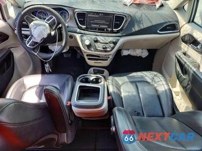 Zdjęcie 8 z 14 samochodu: 2023 CHRYSLER PACIFICA TOURING L VIN:2C4RC1BG7PR605776 - miniatura