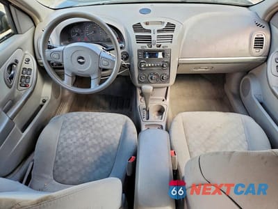 Zdjęcie 8 z 13 samochodu: 2005 CHEV MALIBU VIN:1G1ZS548X5F308272 - miniatura