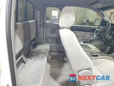 Zdjęcie 10 z 13 samochodu: 2005 TOYOTA TACOMA PRERUNNER ACCESS CAB VIN:5TETU62N95Z076787 - miniatura