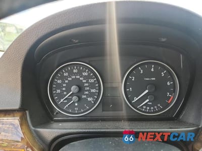 Zdjęcie 9 z 12 samochodu: 2006 BMW 325 I VIN:WBAVB13556KX48444 - miniatura
