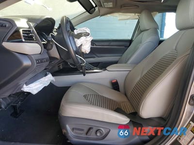 Zdjęcie 7 z 12 samochodu: 2019 TOYOTA CAMRY SE VIN:4T1B11HK1KU276177 - miniatura