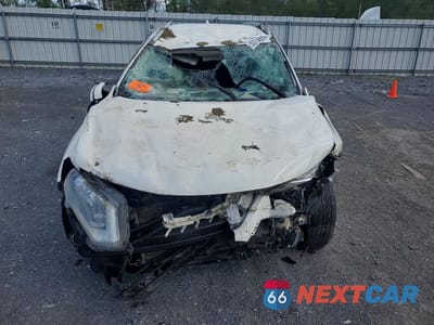 Piąte zdjęcie samochodu w środku: 2017 NISSAN ROGUE SL VIN:JN8AT2MV2HW254822 - miniatura