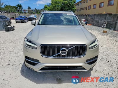 Piąte zdjęcie samochodu w środku: 2018 VOLVO XC90 T6 VIN:YV4A22PK9J1325322 - miniatura