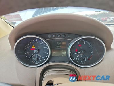 Zdjęcie 9 z 14 samochodu: 2007 MERCEDES-BENZ ML 500 VIN:4JGBB75E77A246222 - miniatura