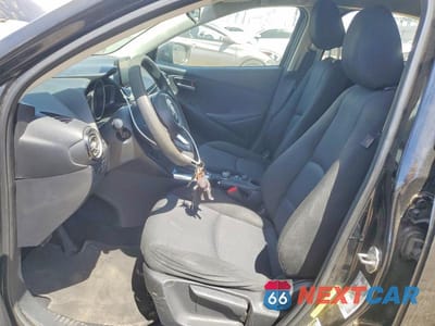 Zdjęcie 7 z 12 samochodu: 2019 TOYOTA YARIS LE VIN:3MYDLBYV7KY504916 - miniatura