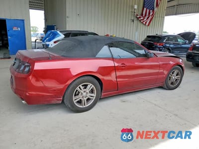 Trzecie zdjęcie samochodu z tyłu: 2014 FORD MUSTANG VIN:1ZVBP8EM7E5315156 - miniatura