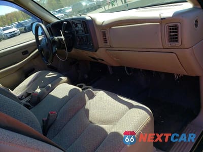 Zdjęcie 8 z 12 samochodu: 2004 CHEVROLET SILVERADO K1500 VIN:1GCEK14T94E198287 - miniatura