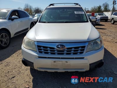 Piąte zdjęcie samochodu w środku: 2013 SUBARU FORESTER 2.5X PREMIUM VIN:JF2SHACC7DH437161 - miniatura