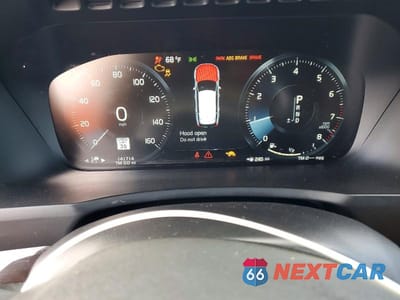 Zdjęcie 9 z 13 samochodu: 2019 VOLVO XC90 T6 MOMENTUM VIN:YV4A22PKXK1420425 - miniatura