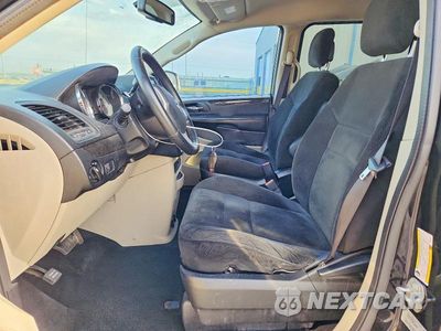 Zdjęcie 7 z 13 samochodu: 2017 DODGE GRAND CARAVAN SE VIN:2C4RDGBG9HR602055 - miniatura