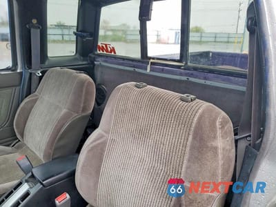 Zdjęcie 10 z 12 samochodu: 1995 NISSAN TRUCK XE V6 VIN:1N6HD16Y3SC449732 - miniatura
