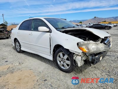 Czwarte zdjęcie samochodu z boku: 2005 TOYOTA COROLLA S VIN:1NXBR32E85Z422473 - miniatura