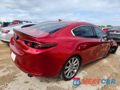 Trzecie zdjęcie samochodu z tyłu: 2020 MAZDA 3 PREMIUM VIN:JM1BPAEM9L1166098 - miniatura