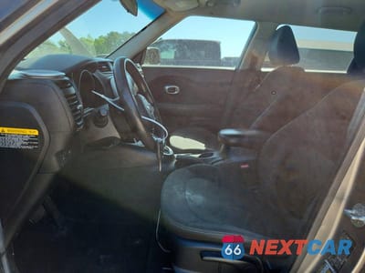 Zdjęcie 7 z 12 samochodu: 2015 KIA SOUL BASE VIN:KNDJN2A22F7168790 - miniatura