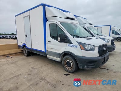 Czwarte zdjęcie samochodu z boku: 2022 FORD TRANSIT DELIVERY TRUCK VIN:1FDBW5Z82NKA01719 - miniatura