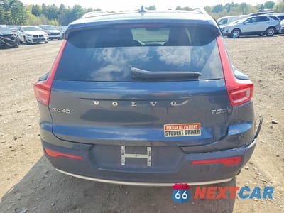Zdjęcie 6 z 13 samochodu: 2022 VOLVO XC40 T5 MOMENTUM VIN:YV4162UK0N2739145 - miniatura