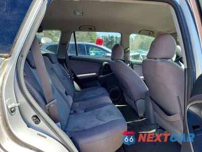 Zdjęcie 11 z 12 samochodu: 2008 TOYOTA RAV4 BASE VIN:JTMBD33V185199239 - miniatura