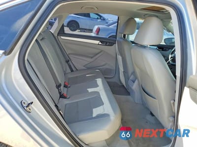 Zdjęcie 10 z 12 samochodu: 2012 VOLKSWAGEN PASSAT VIN:1VWBH7A31CC061179 - miniatura
