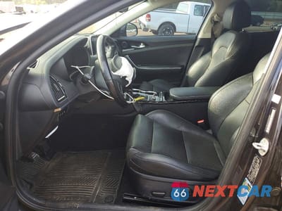 Zdjęcie 7 z 13 samochodu: 2019 KIA STINGER BASE VIN:KNAE15LA2K6052909 - miniatura