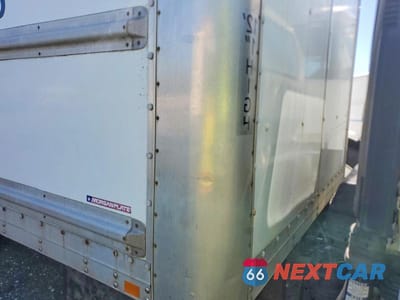 Zdjęcie 10 z 12 samochodu: 2012 ISUZU NPR HD BOX TRUCK VIN:JALC4W169C7000113 - miniatura